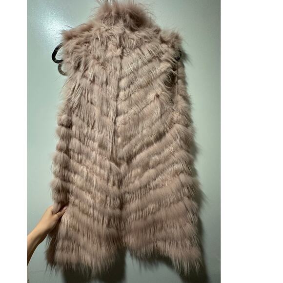 BCBGMAXAZRIA Genuine Real Fur Vest Blush Color Womens Size XXS - Picture 2 of 4